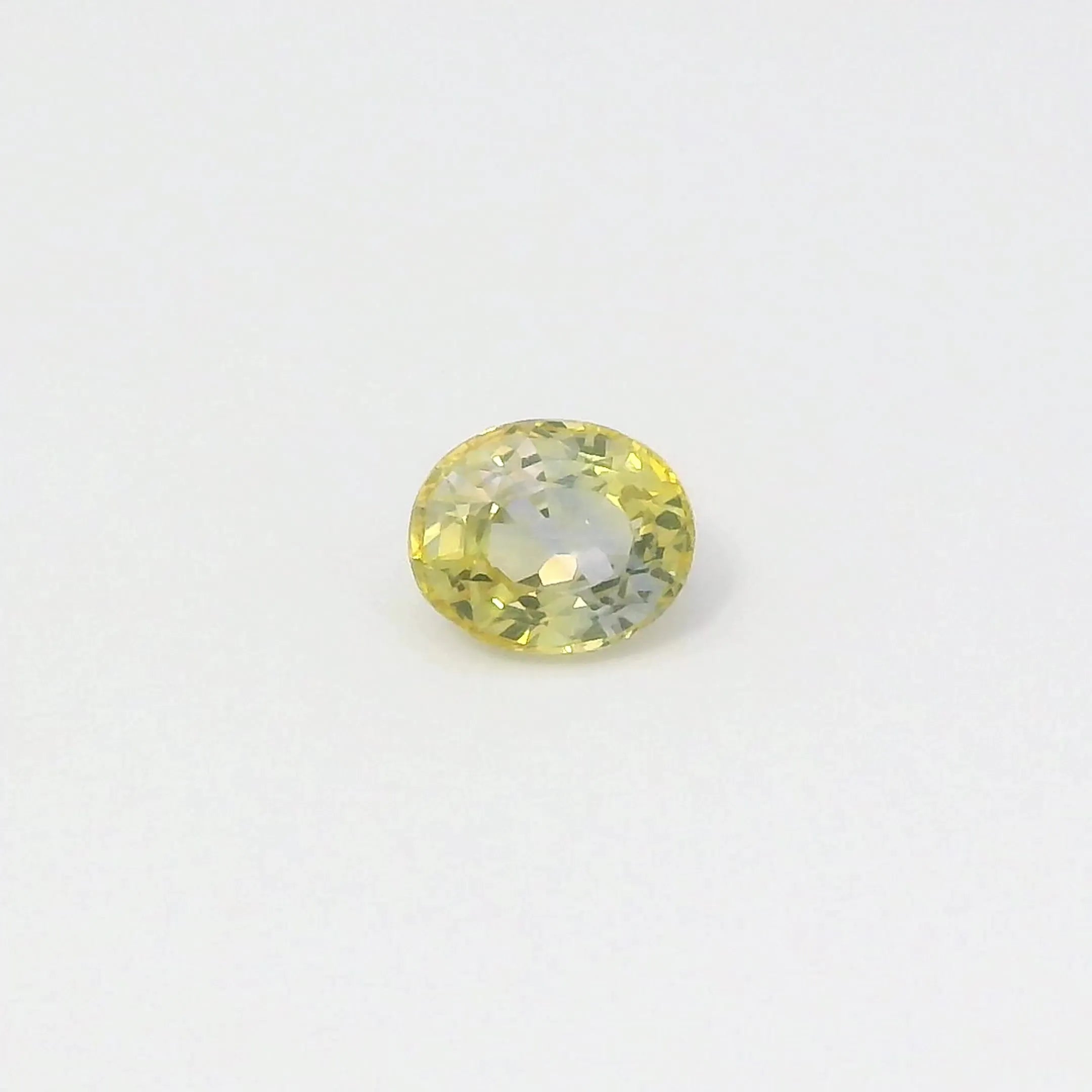 1.14ct Oval Natural Sapphire (Colour Yellow, Clarity Slightly Included, Cut Faceted)