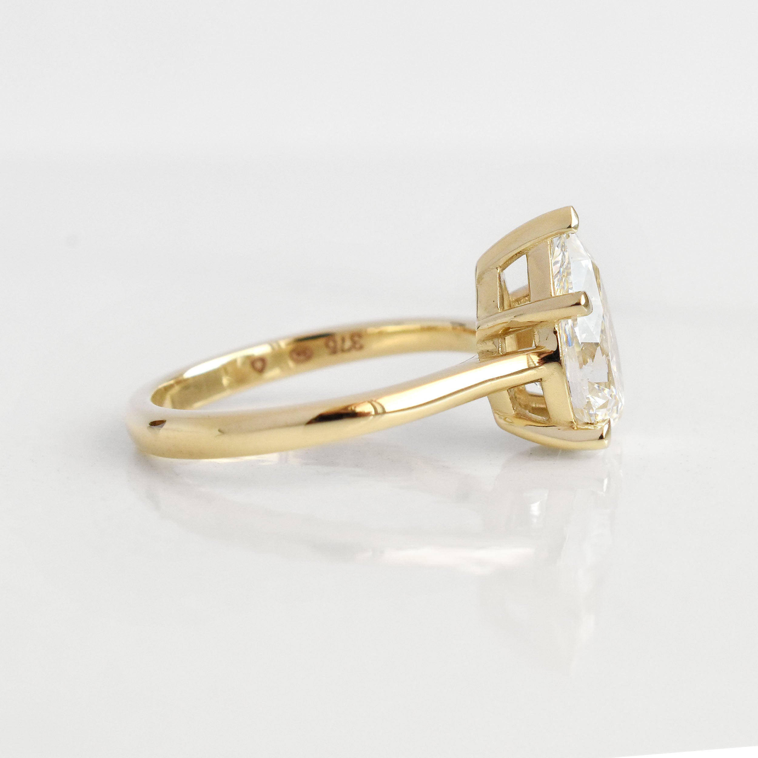 Cassandra Ring