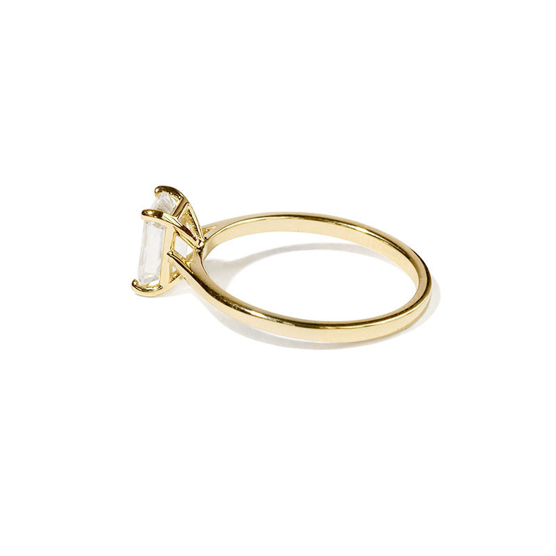 Eva Ring