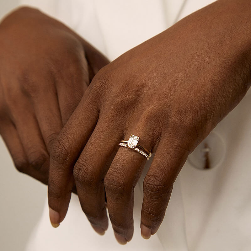 Eva Ring