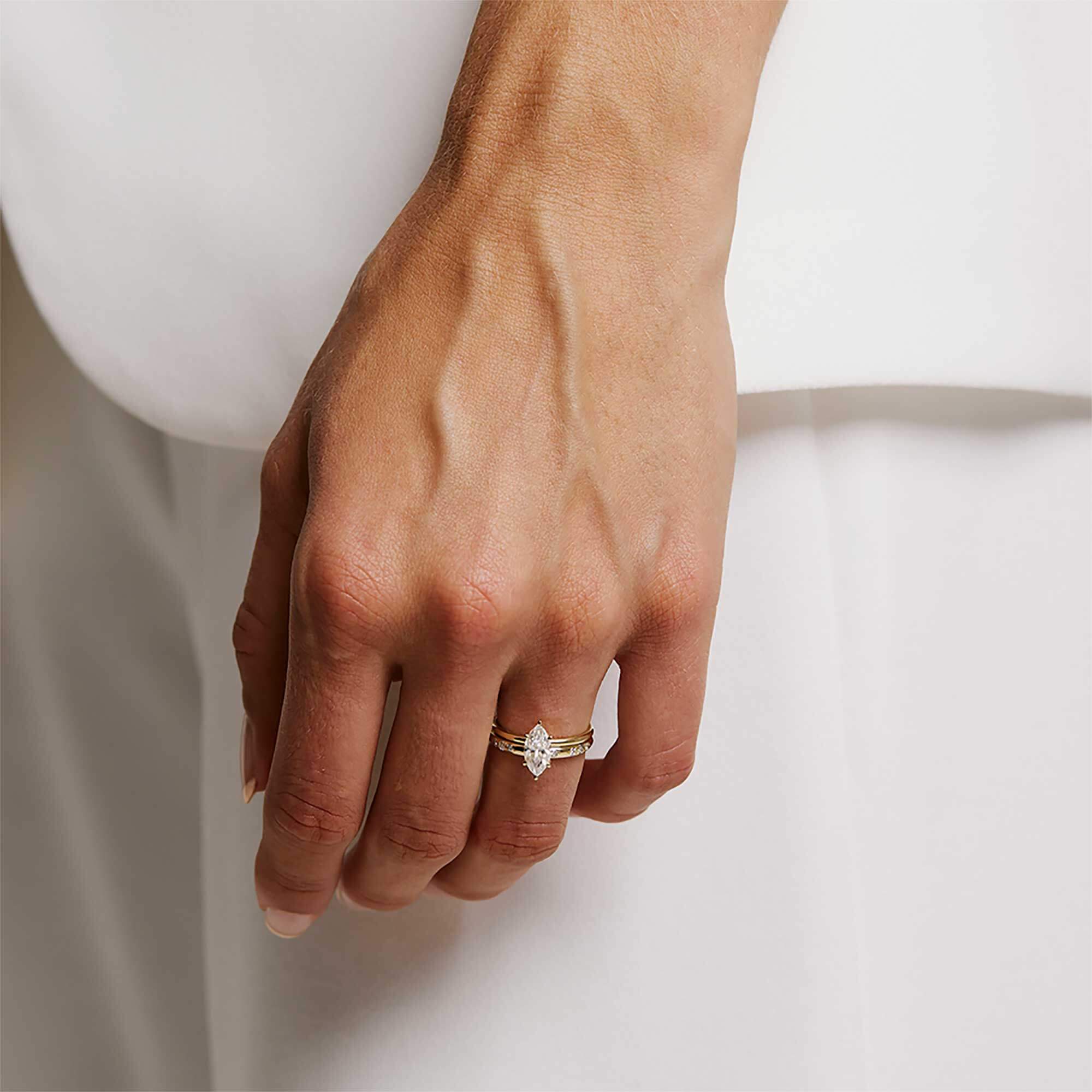 Luna Ring