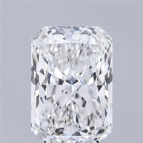 4.05ct Radiant Lab Grown Diamond (Colour E, Clarity VVS2, IGI Certified)