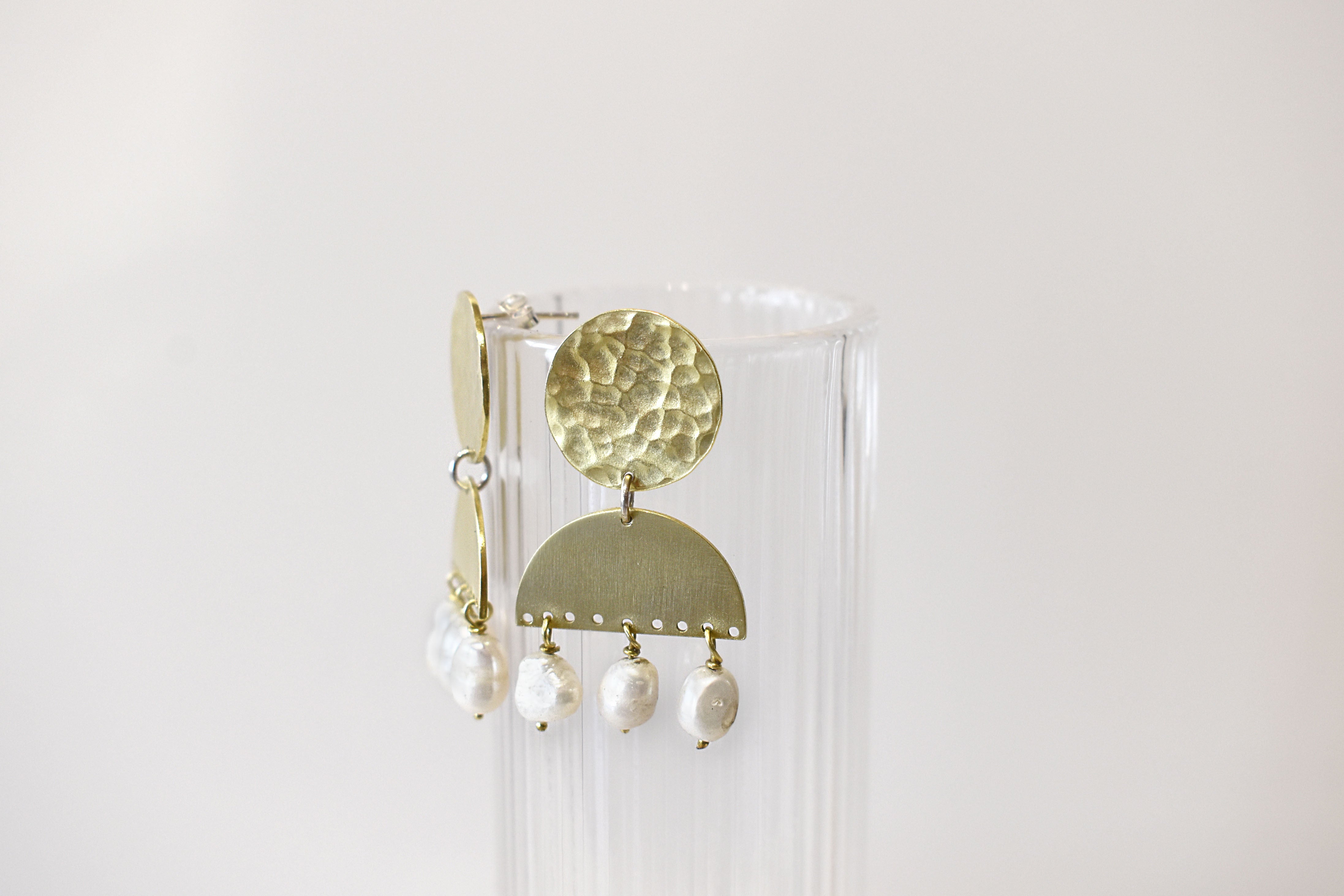 Summer Essential Pearl Earring