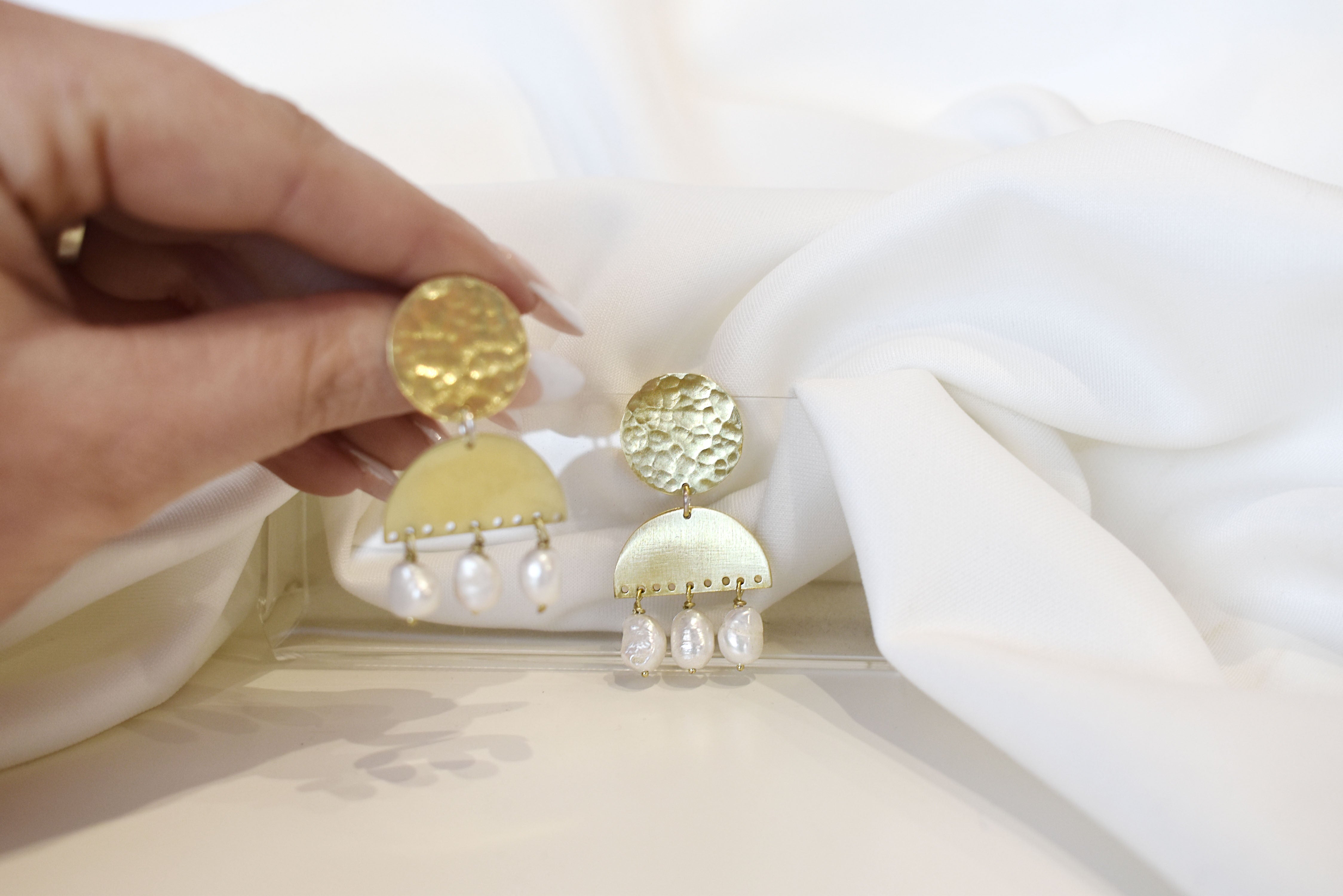 Summer Essential Pearl Earring