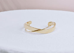 Twist cuff bracelet