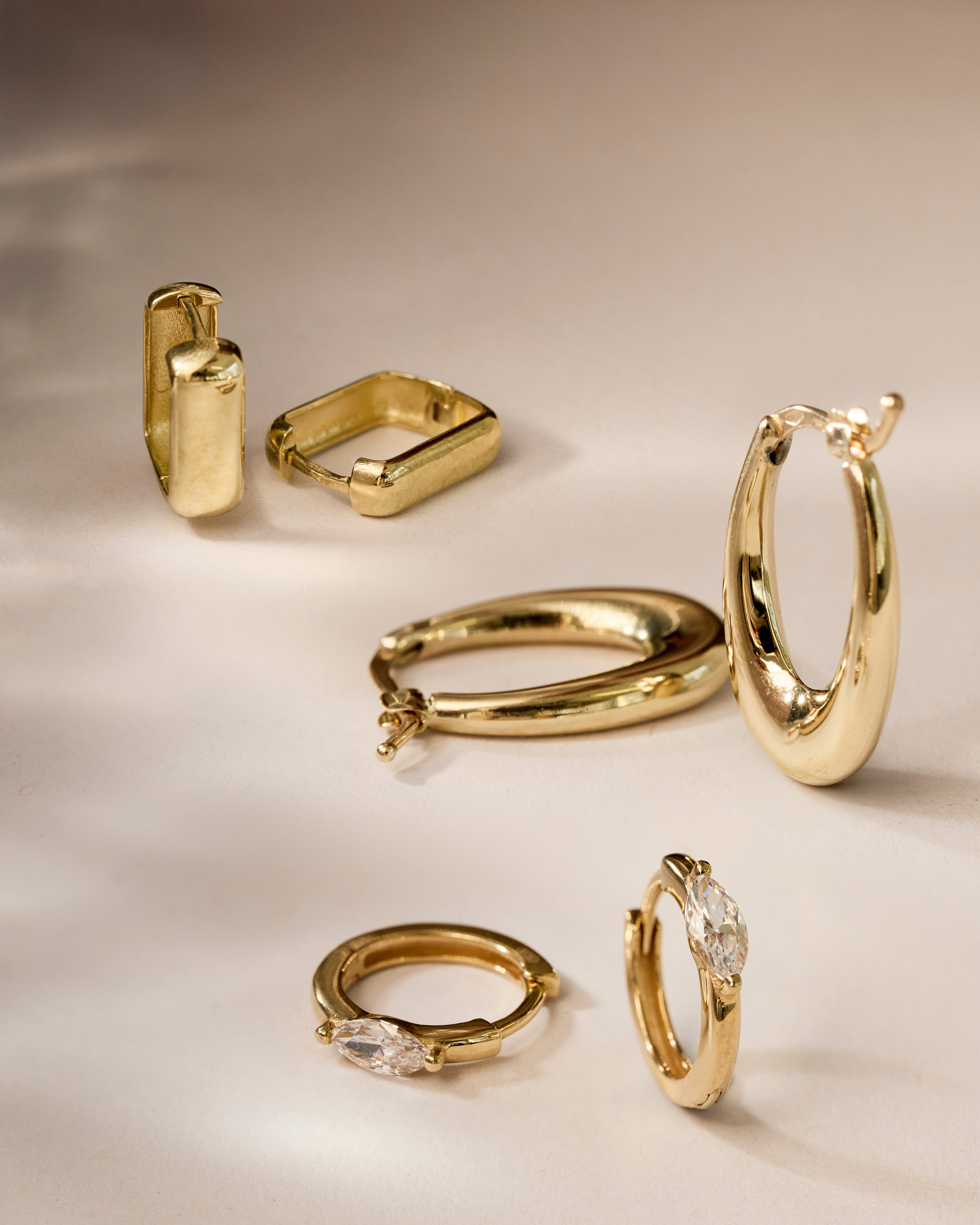 Old money oval earrings