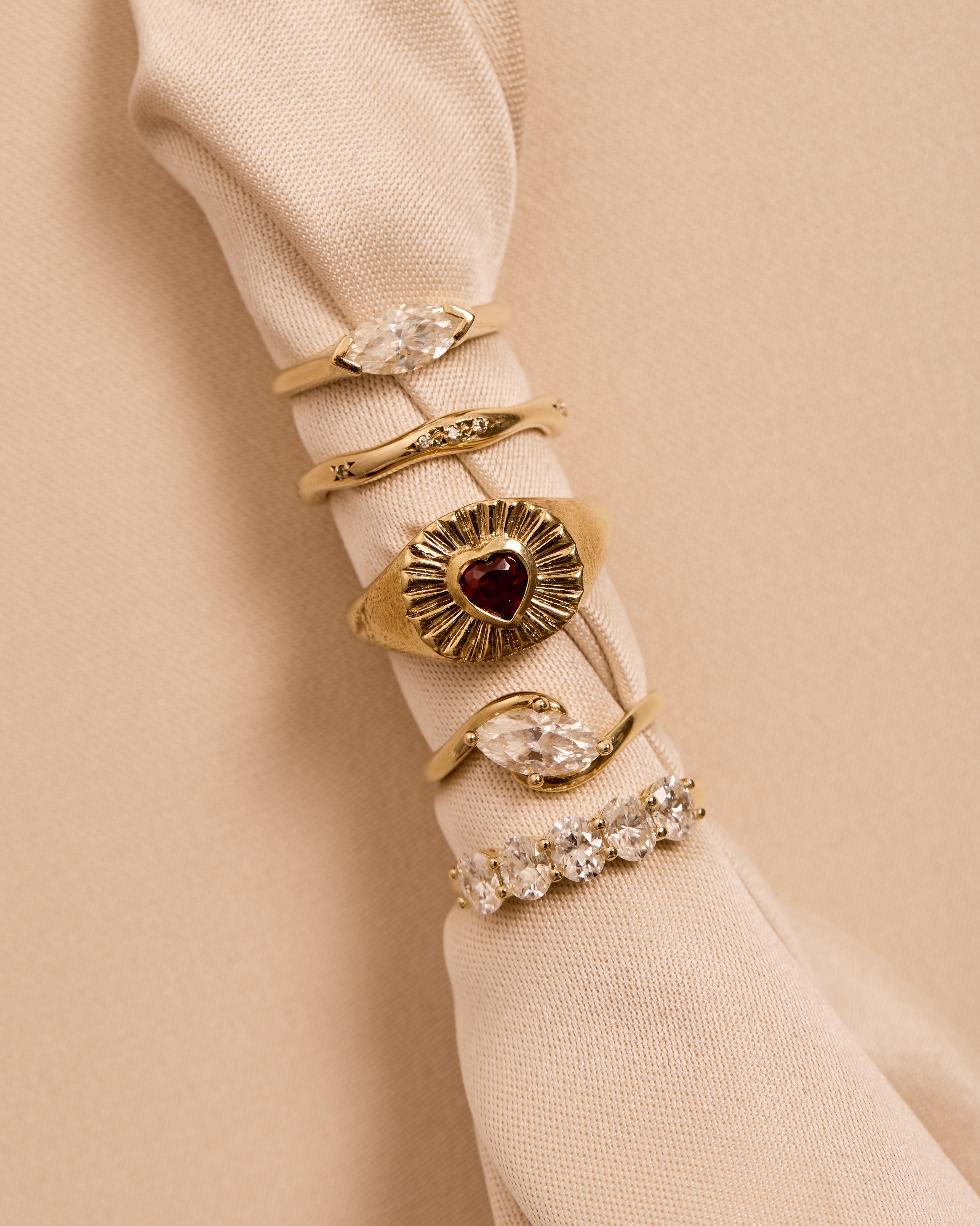 The Amora Ring