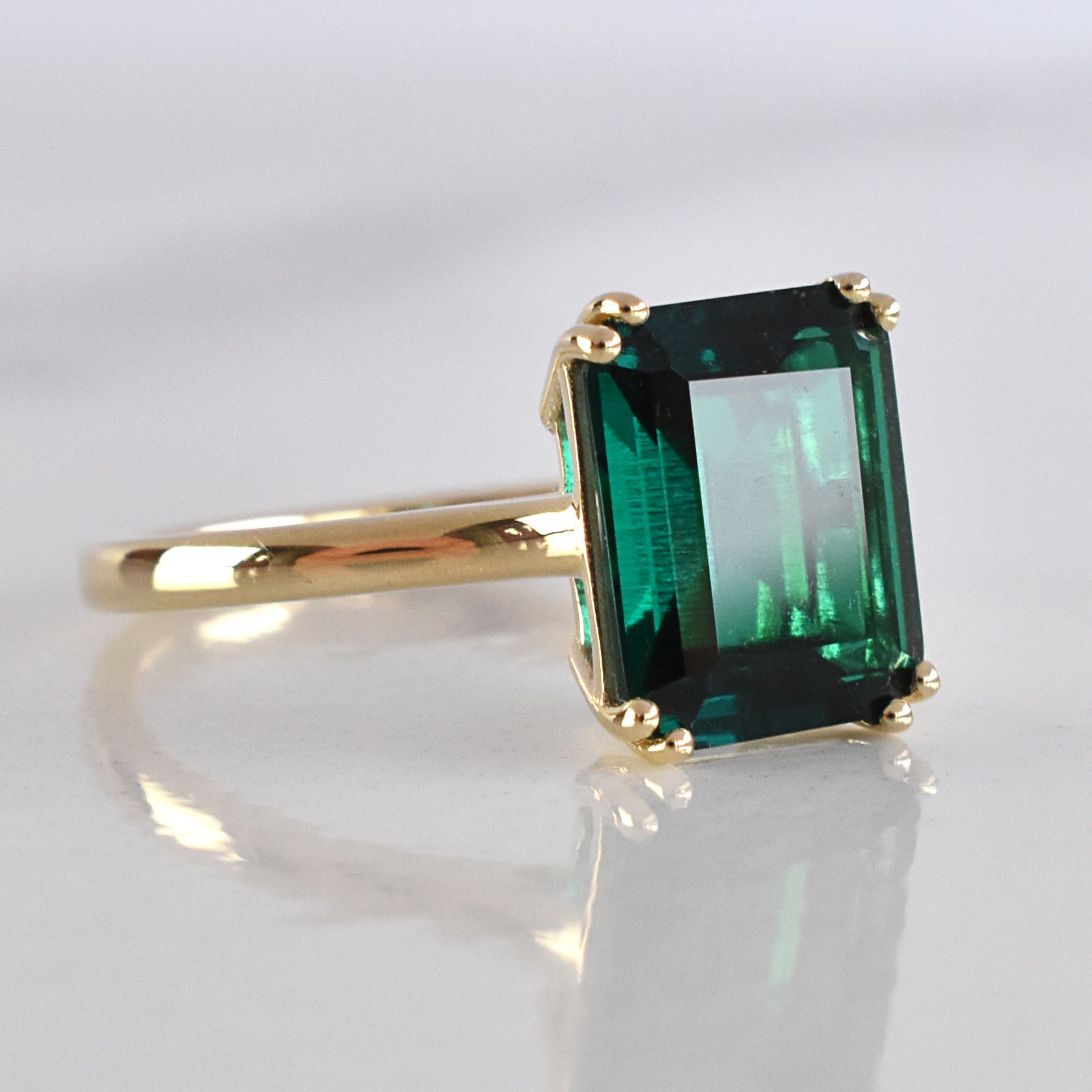 The Anri Ring - also available in clear lab diamond