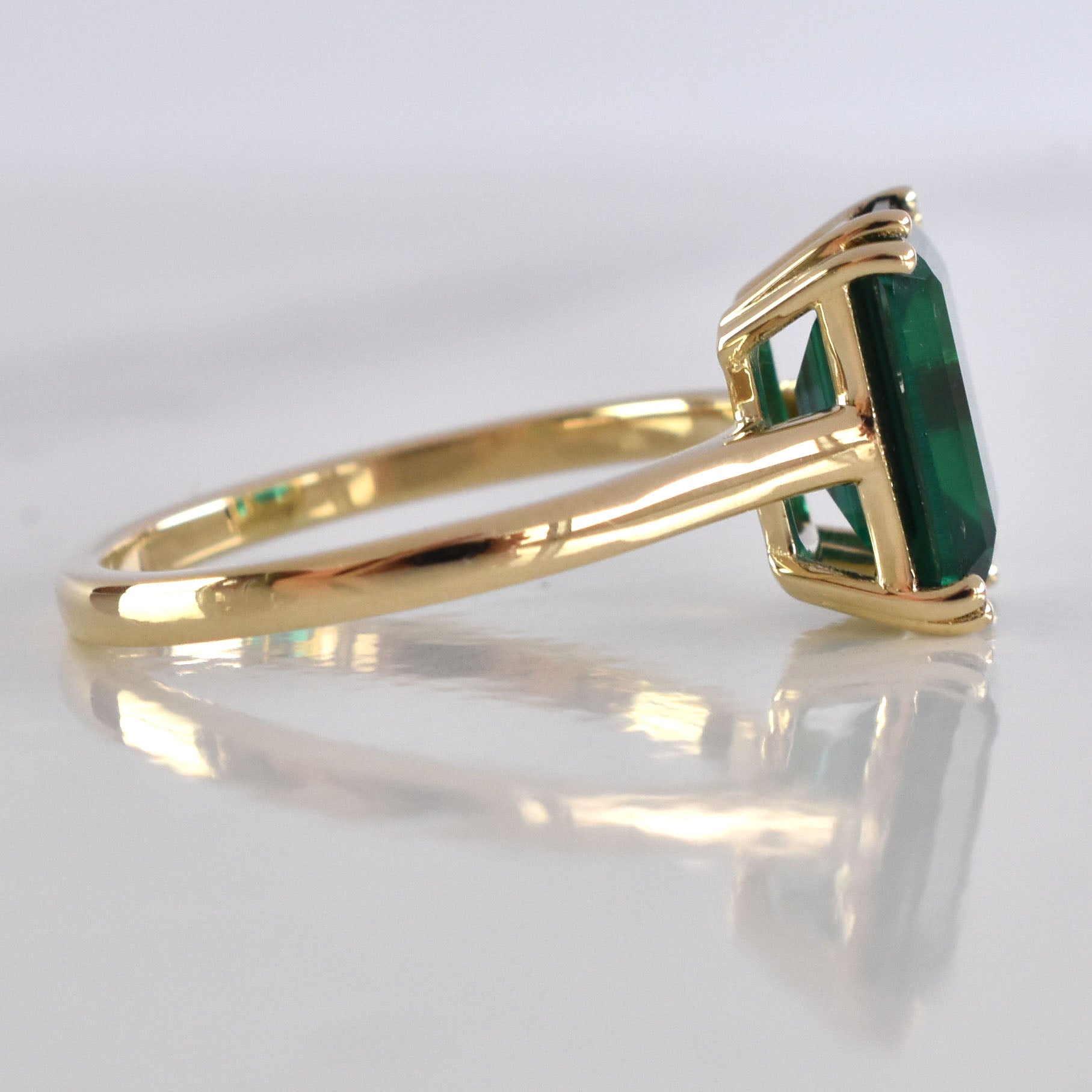 The Anri Ring - also available in clear lab diamond