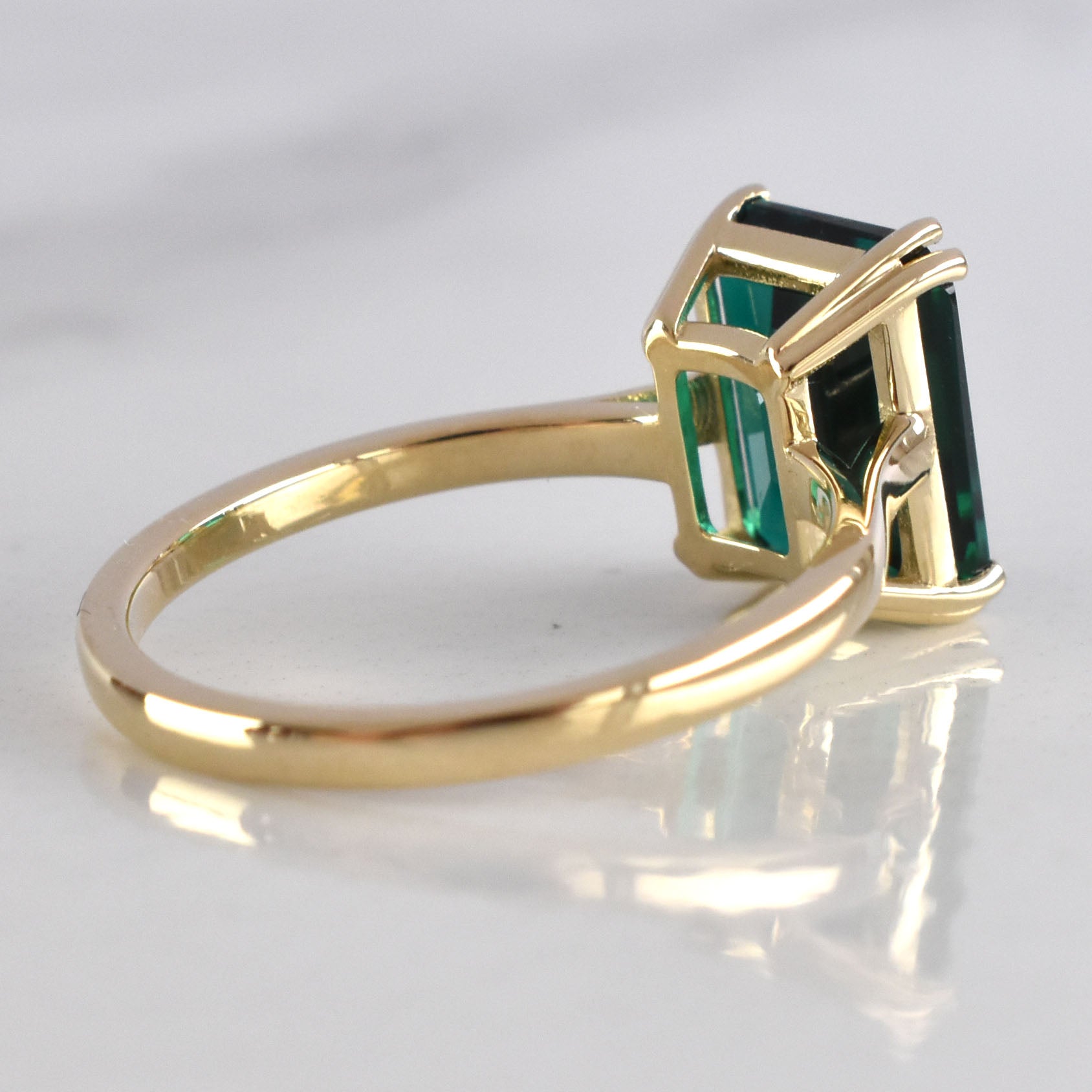 The Anri Ring - also available in clear lab diamond