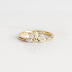 Tiara Ring