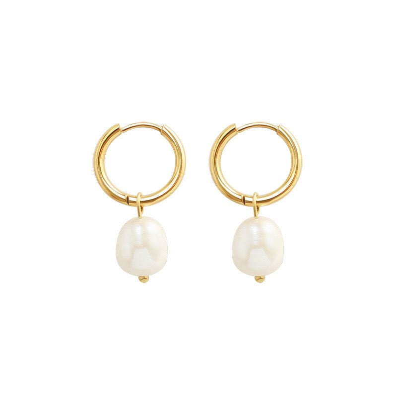 Dangling Pearl Earrings