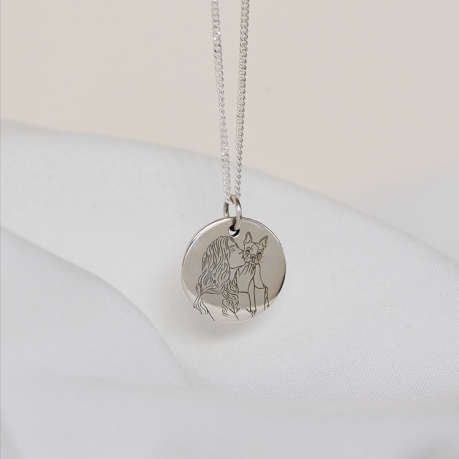 Round Illustration Necklace
